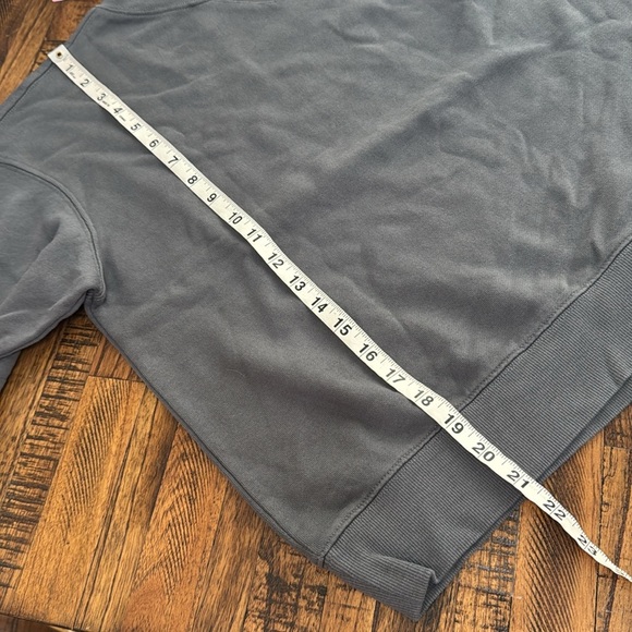 Wildfox Gray Sweatshirt Pink Heart Front Design I Wish it was Saturday Back Sm - Picture 4 of 8